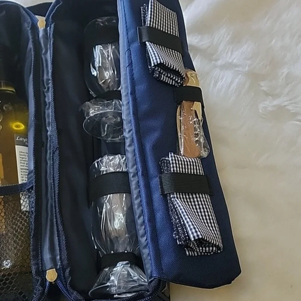 WINE PICNIC SET‎ FOR TWO NeW Navy Blue Insulated Shoulder Strap Zip Tote Bag